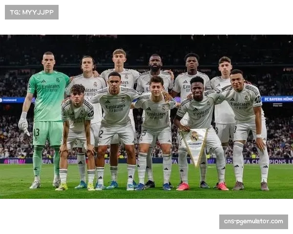 皇马防线漏洞分析：楚阿梅尼黄牌后中场拦截下降致拜仁两次反击得手